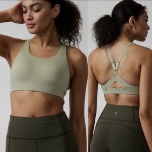 Athleta High Impact Molded Cup Sports Bra Sage Green 34DD